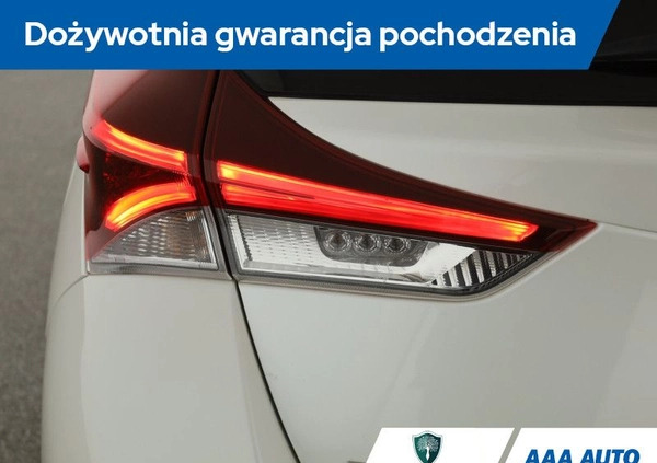 Toyota Auris cena 66000 przebieg: 83298, rok produkcji 2015 z Wadowice małe 326